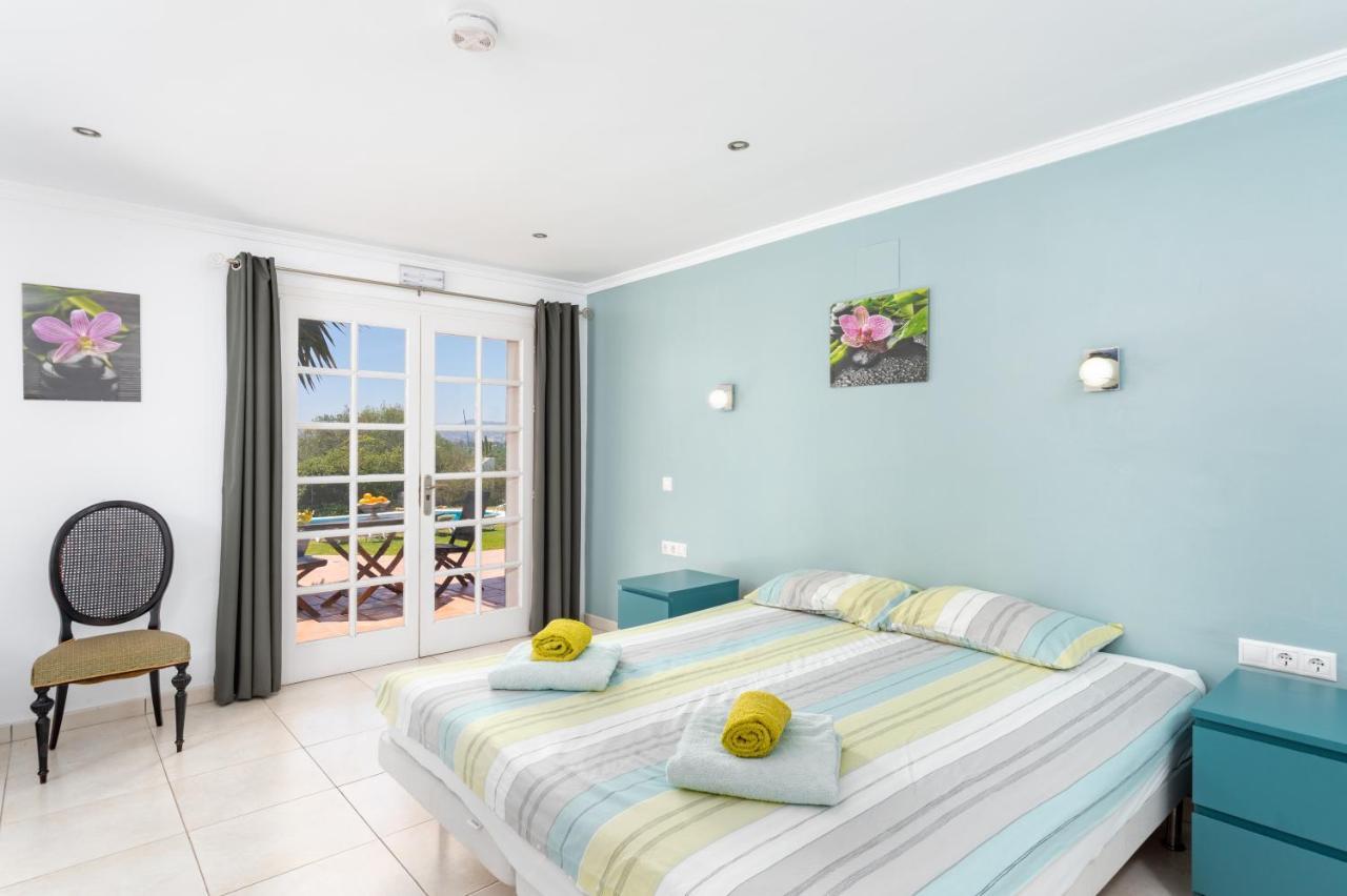 Casa Caleda Bed & Breakfast Keflavík Ngoại thất bức ảnh
